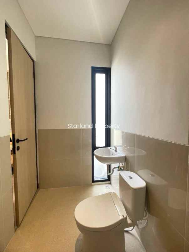 dijual rumah jalan raya lengkong bsd