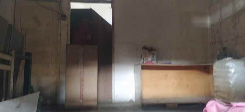 dijual rumah jalan raya penggilingan