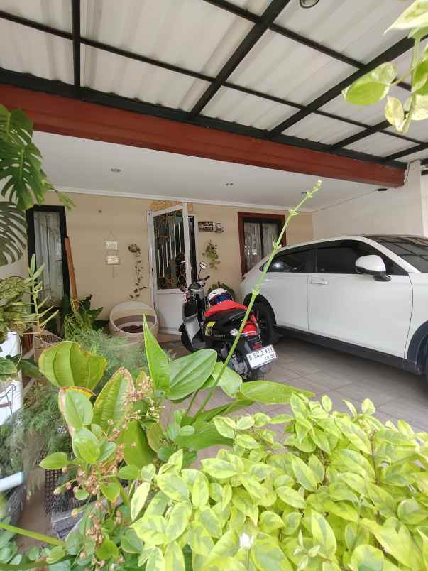 dijual rumah jatiwaringin pondok gede