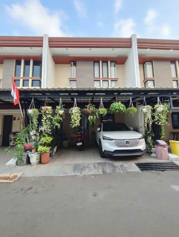 dijual rumah jatiwaringin pondok gede