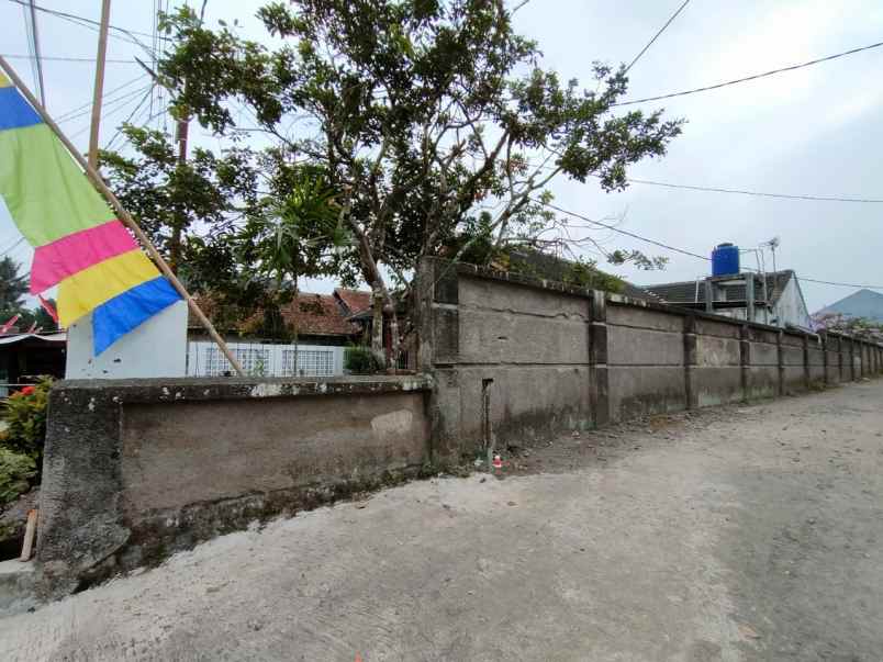 dijual rumah jl babakan tengah