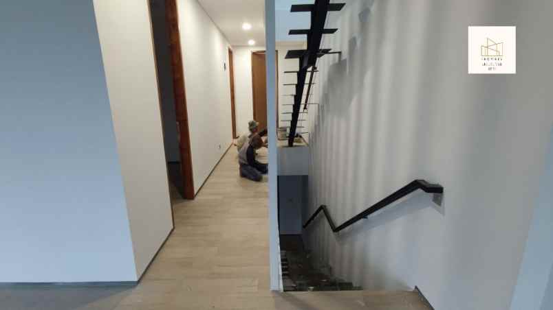 dijual rumah jl cigadung dago