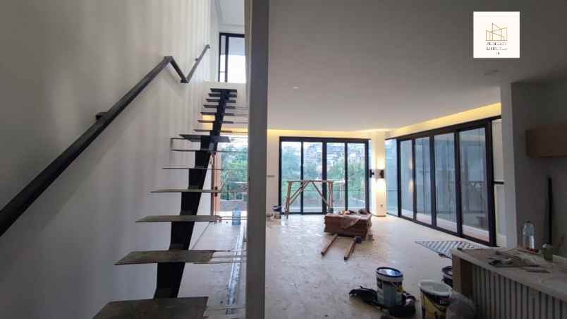 dijual rumah jl cigadung dago