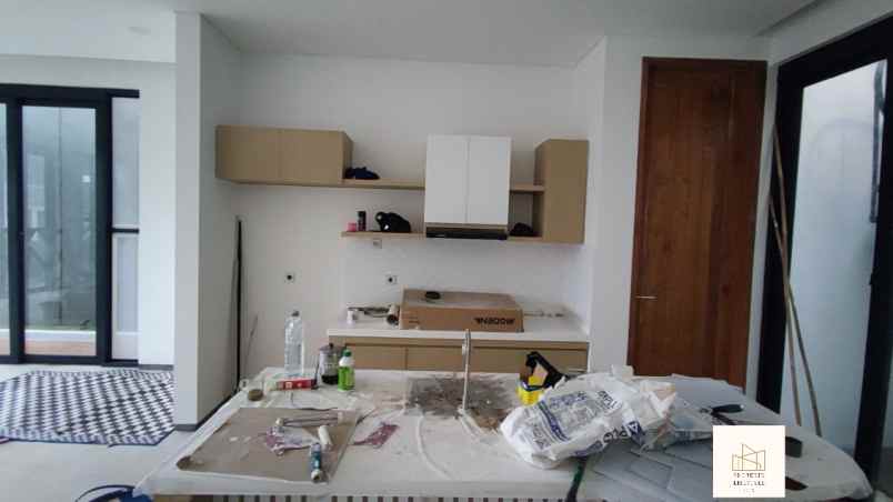 dijual rumah jl cigadung dago