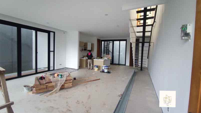 dijual rumah jl cigadung dago