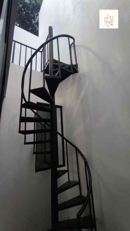 dijual rumah jl cigadung dago