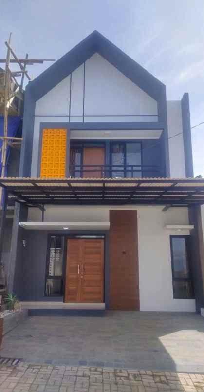 dijual rumah jl cijamil