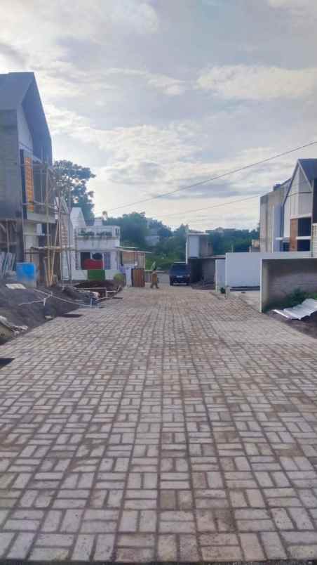 dijual rumah jl cijamil