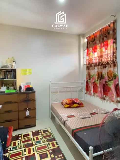 dijual rumah jl cipta karya panam villa