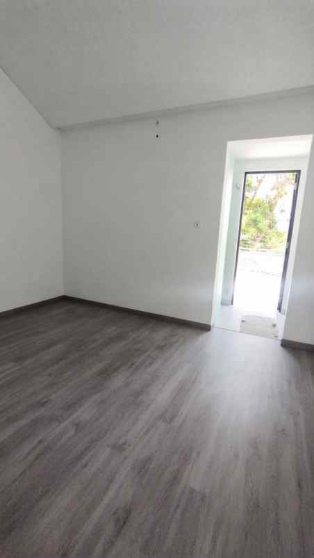 dijual rumah jl dago bandung utara