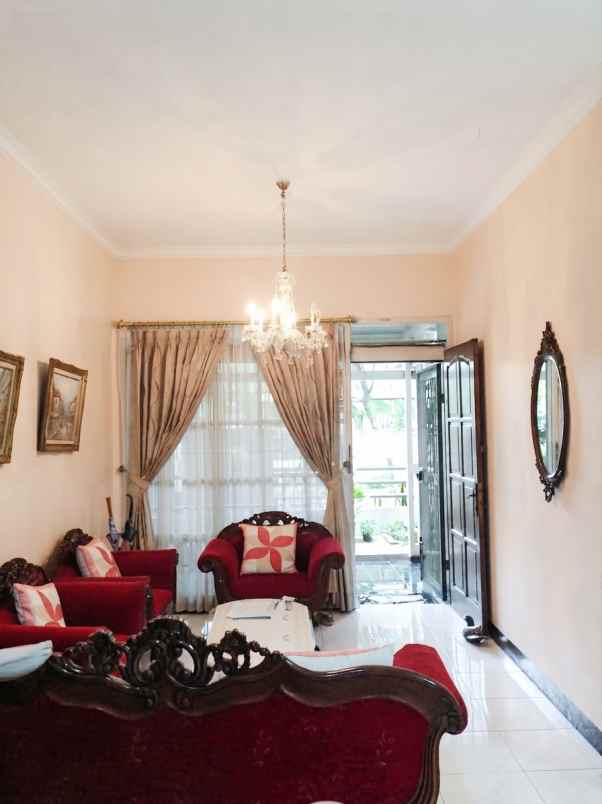 dijual rumah jl guntursari turangga