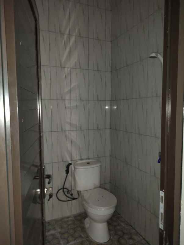 dijual rumah jl h kocen kalimulya