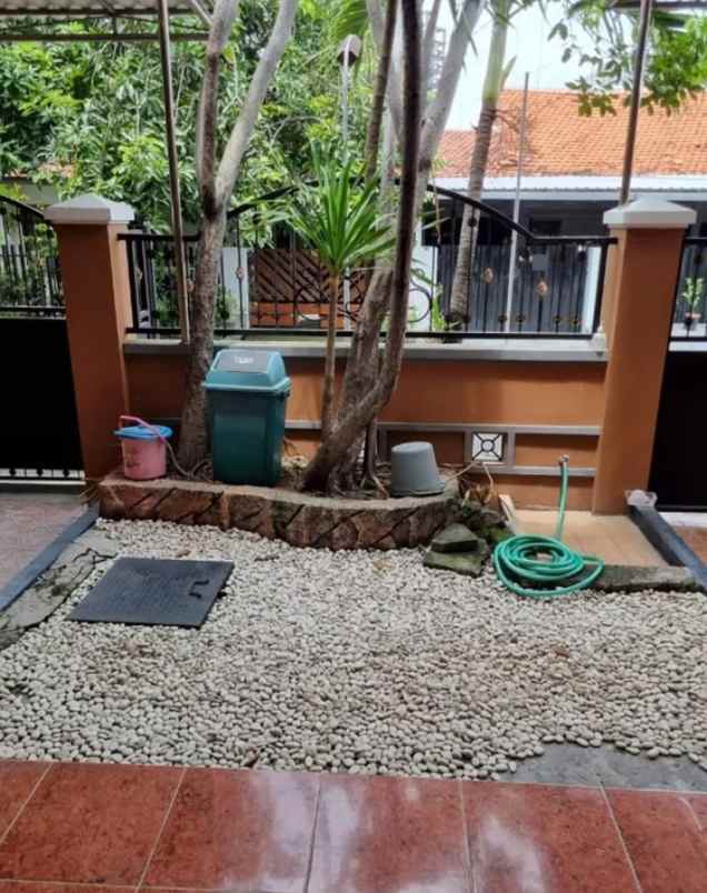 dijual rumah jl jemursari timur jemur