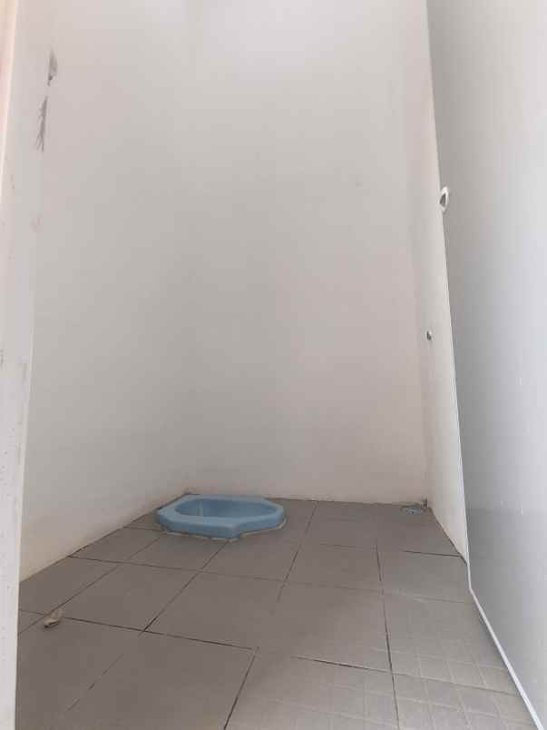 dijual rumah jl kasikon wadung