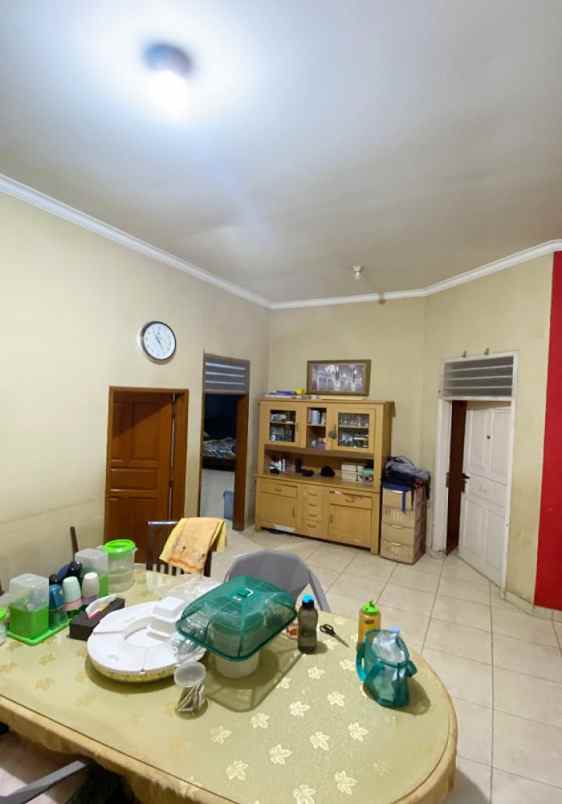 dijual rumah jl kayu putih no 11 rt 04