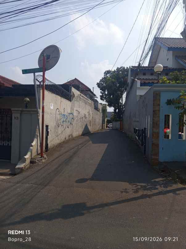 dijual rumah jl kebembem raya