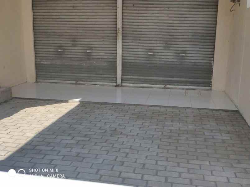 dijual rumah jl kolonel sugiono waru