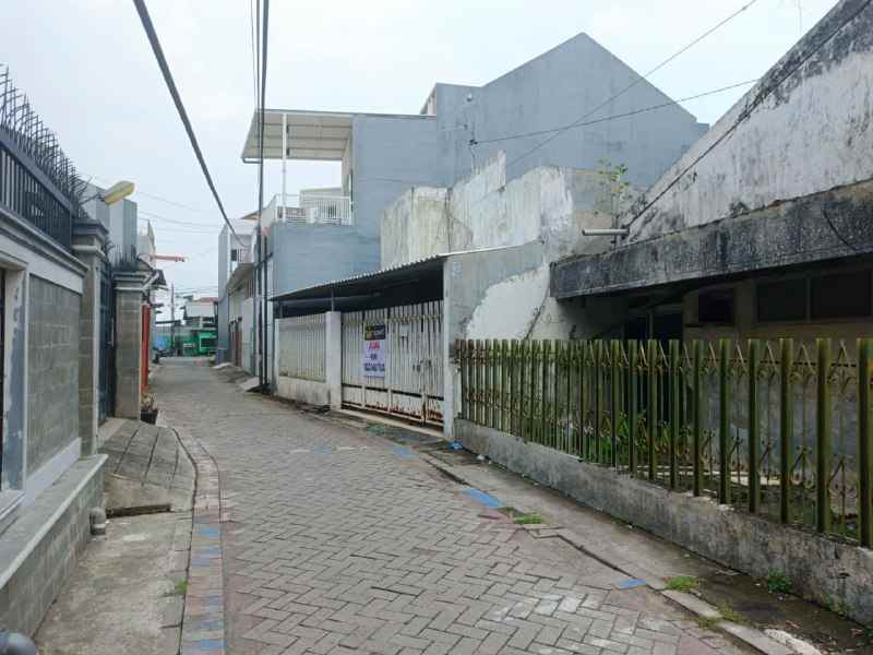 dijual rumah jl lebo agung