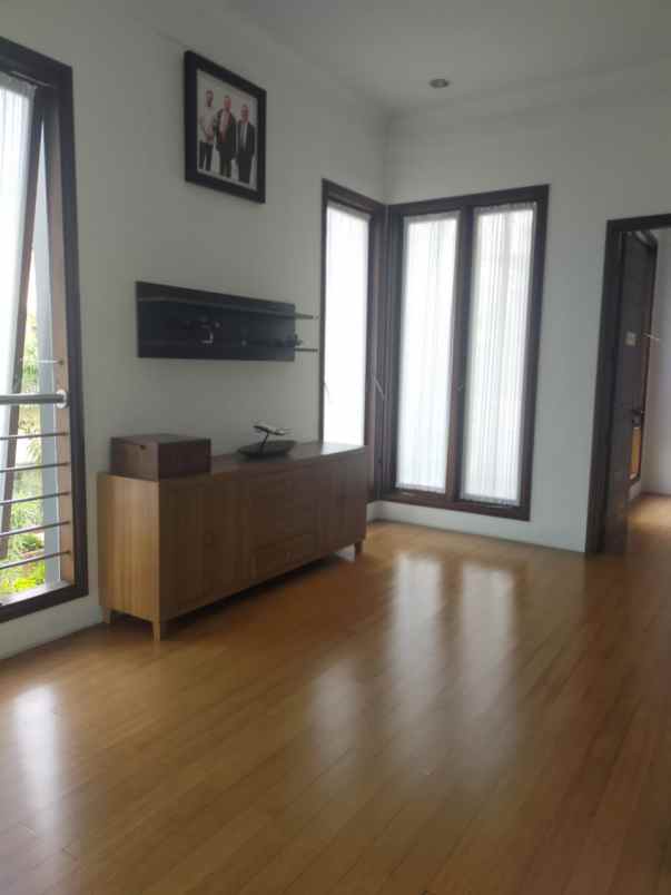dijual rumah jl pejaten barat raya no