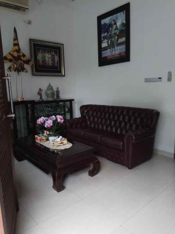 dijual rumah jl pejaten barat raya no