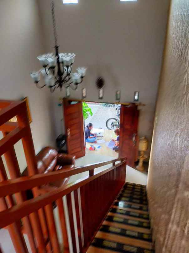 dijual rumah jl pgri ii 50 sonopakis lor