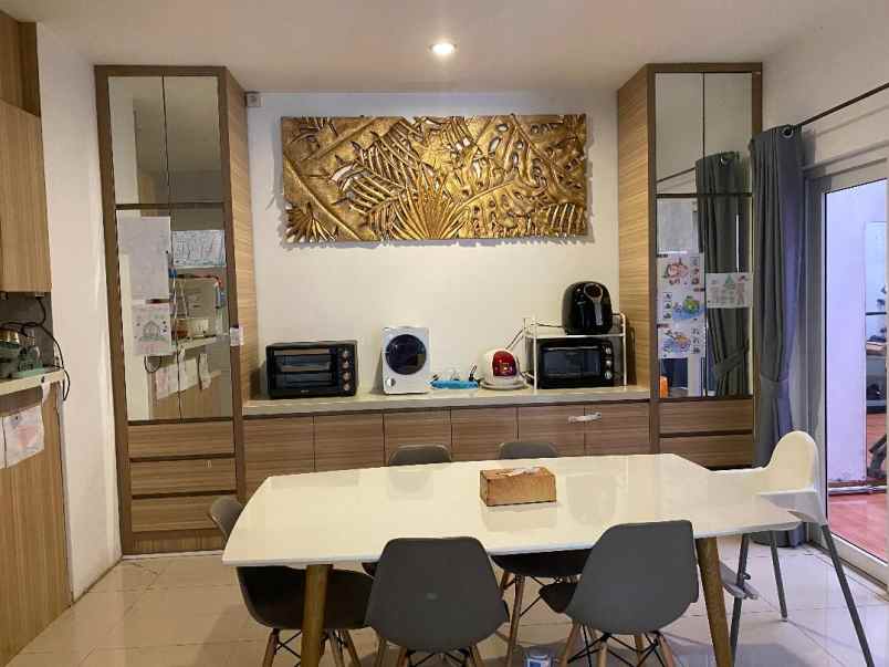 dijual rumah jl raya alternatif cibubur