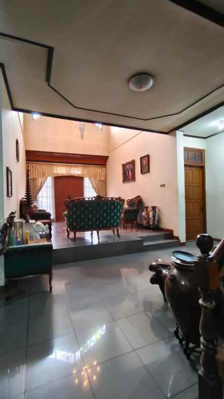 dijual rumah jl raya hankam