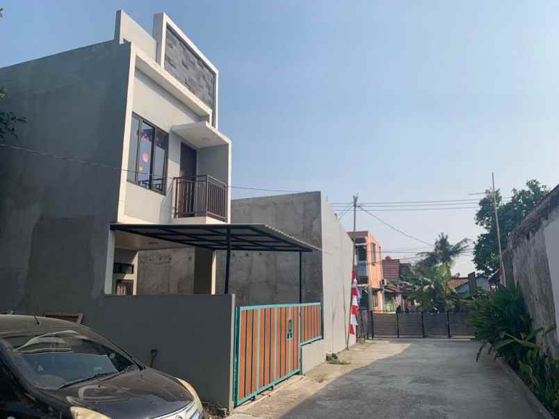 dijual rumah jl raya pilar cikarang