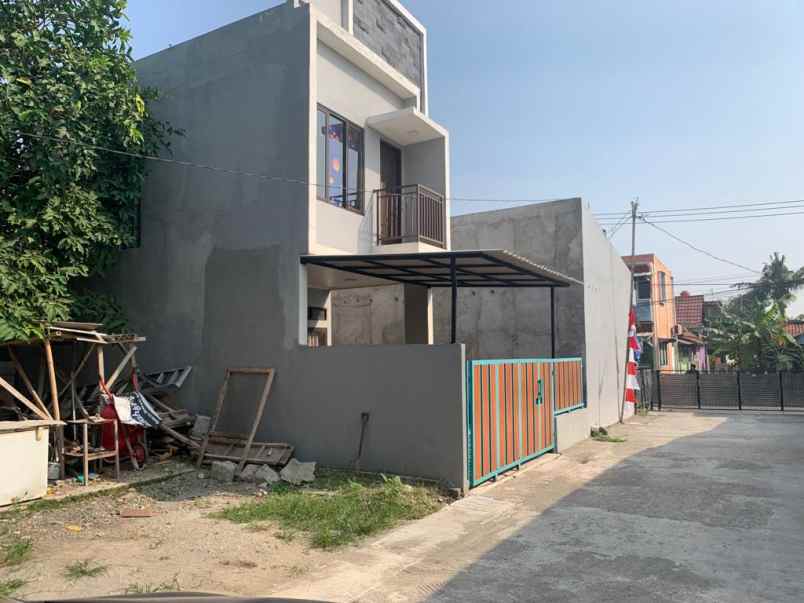dijual rumah jl raya pilar cikarang
