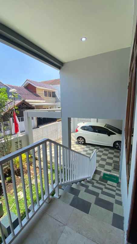 dijual rumah jl raya sukamenak kopo