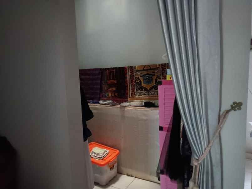 dijual rumah jl sadar raya jagakarsa