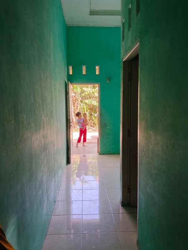 dijual rumah jl suka karya