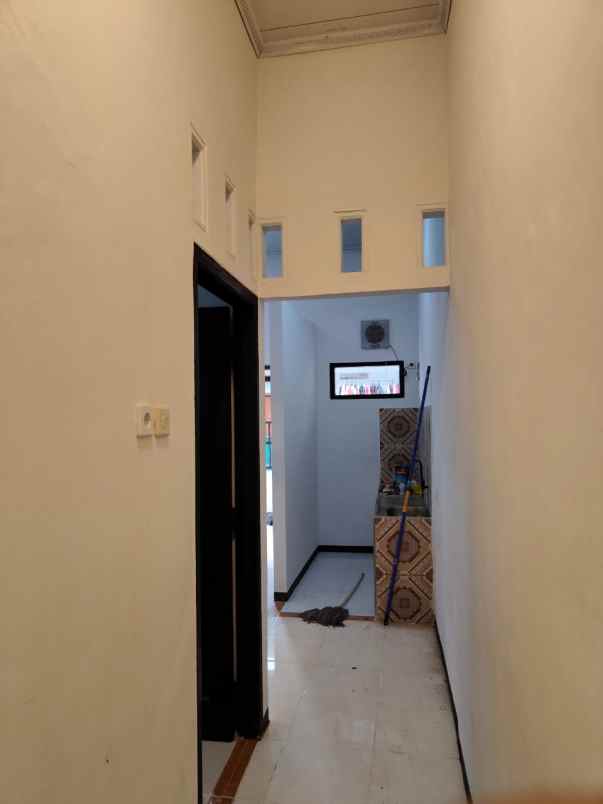 dijual rumah jl sukarela peninggilan