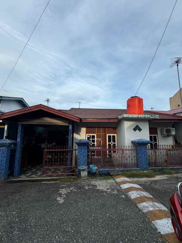dijual rumah jl tengkubey