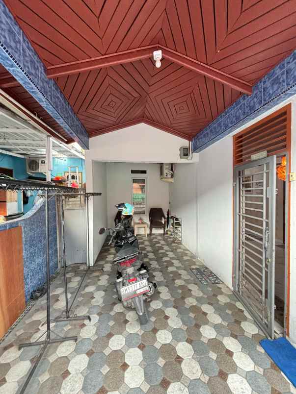 dijual rumah jl tengkubey