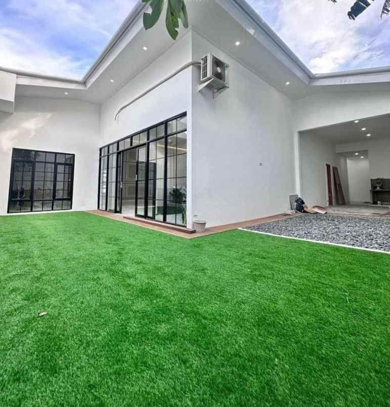 dijual rumah jl wijaya kusuma
