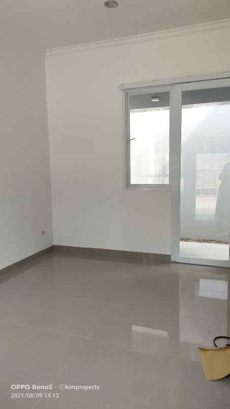 dijual rumah jln merdeka depok 2 sukmajaya