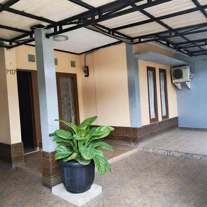 dijual rumah jln mutiara gading 2