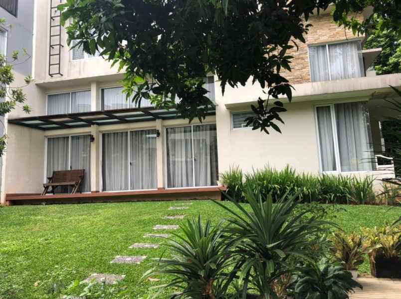 dijual rumah jln raya rawa buntu