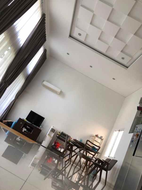 dijual rumah jln raya rawa buntu