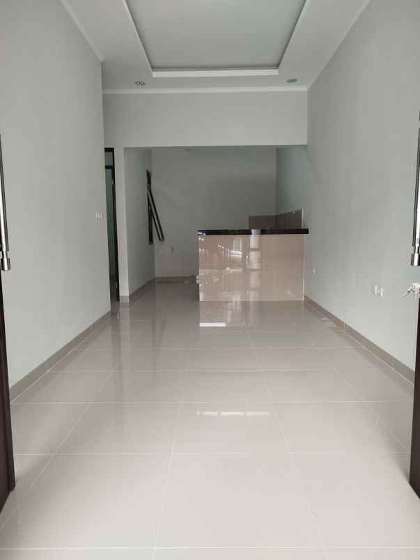dijual rumah jln saturnus selatan