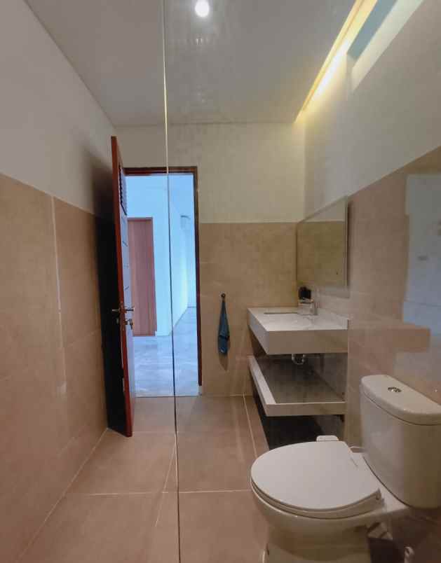 dijual rumah joglo jakarta barat