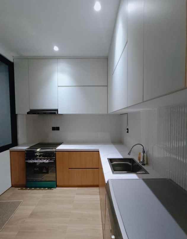 dijual rumah joglo jakarta barat