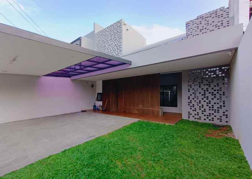 dijual rumah joglo jakarta barat