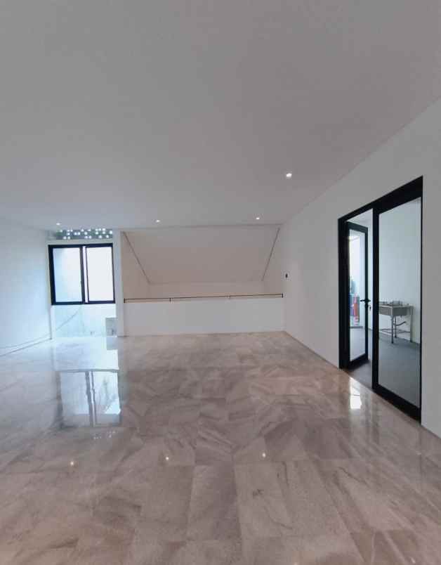 dijual rumah joglo jakarta barat