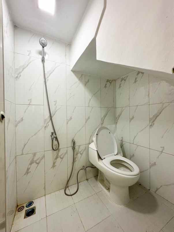 dijual rumah kalisari