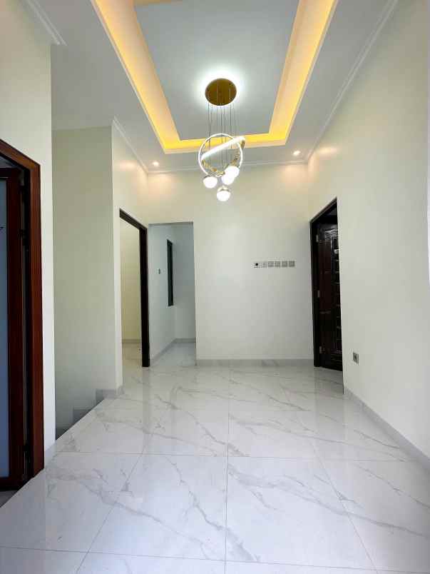 dijual rumah kalisari