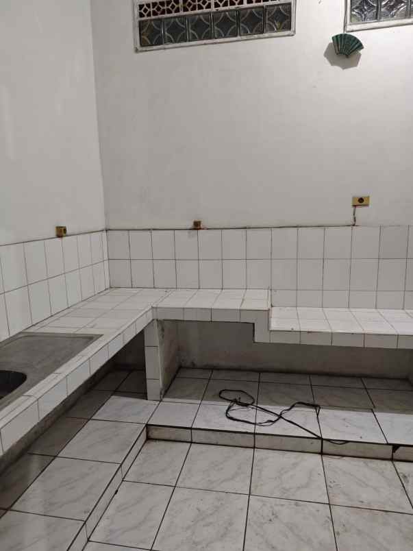 dijual rumah kalongan