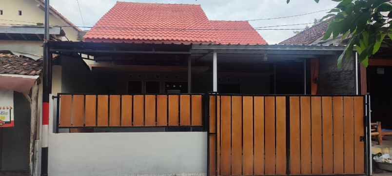 dijual rumah kebondalem prambanan