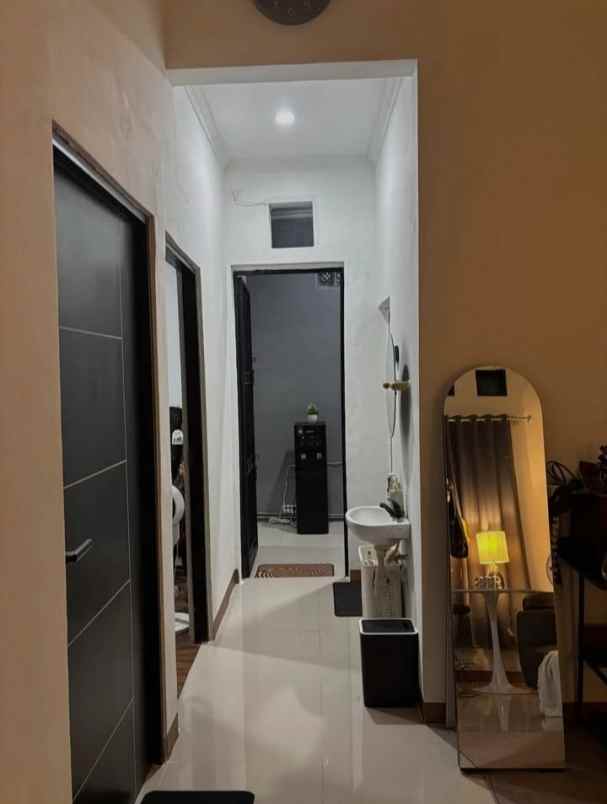 dijual rumah kelapa dua depok